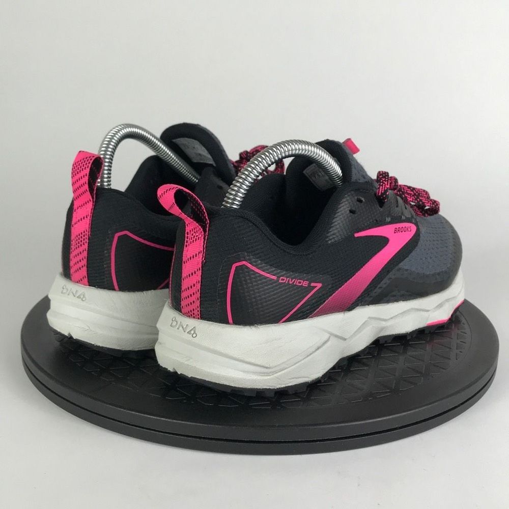 Brooks Divide 8 Black/Pink Trail Running Shoes 1203421B069 Women's Size 7.5 - Picture 5 of 13